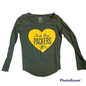 Girl’s Green Bay Packers NFL Size 8 Long Sleeve Shirt